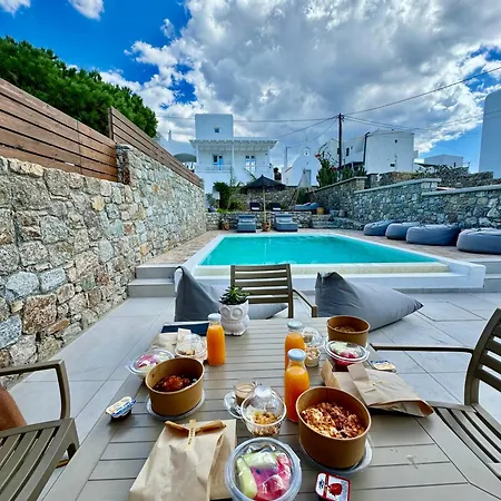 アパートホテル Sofos Mykonos 4*